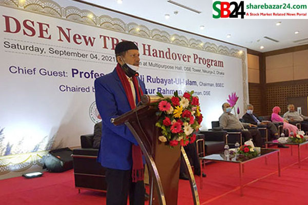 বাজার পড়বে না, দর কারেকশন হবে : রকিবুর রহমান