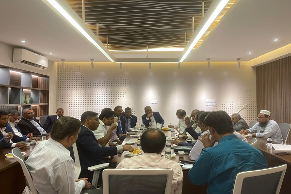 বিএসইসি-ডিবিএ’র বৈঠকঃ বাজার উন্নয়নে বিনিয়োগকারীদের আস্থা ফেরাতে ৪ সিদ্ধান্ত গ্রহণ