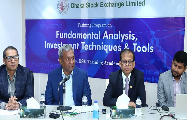 শেয়ারবাজার ঝুঁকিপূর্ণ হওয়ায় জেনে বুঝে বিনিয়োগ করা উচিত : ড. শেখ শামসুদ্দীন আহমদ