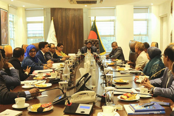 রাষ্ট্রীয় ও বহুজাতিক কোম্পানির সরাসরি তালিকাভুক্তি ত্বরান্বিত করতে বিএসইসির উদ্যোগ