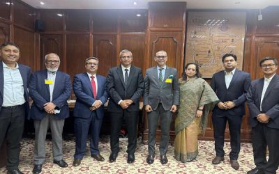 শেয়ারবাজার শক্তিশালী করতে গভর্নরের কাছে ডিএসইর নানা প্রস্তাব